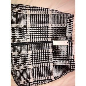 Cupcakes and Cashmere houndstooth zip up skirt